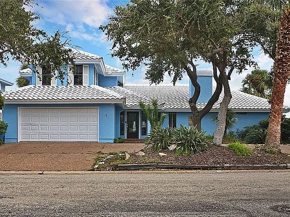 3rd image of 43 Blue Heron Dr