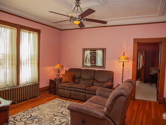 5th image of 31 Pearl St