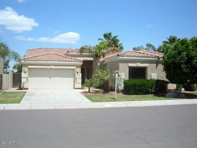 694 W Desert Broom Dr — Photo 7