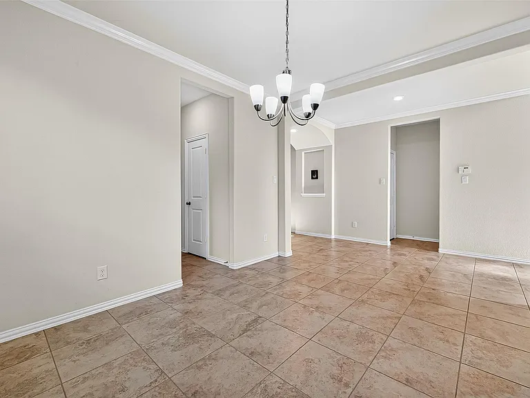 10519 Forfar Ln — Photo 7