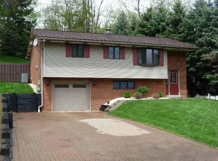 3931 Lodge Ave, North Versailles, PA 15137