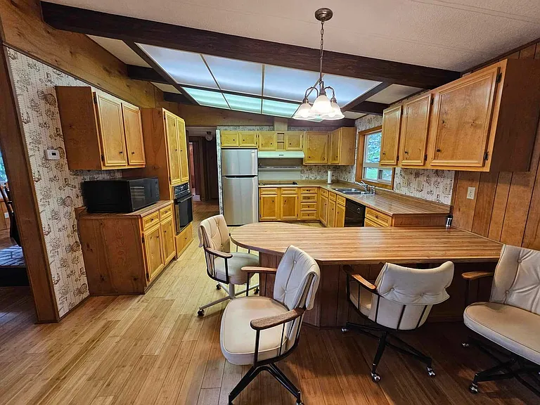 31468 Kings Point Rd — Photo 5