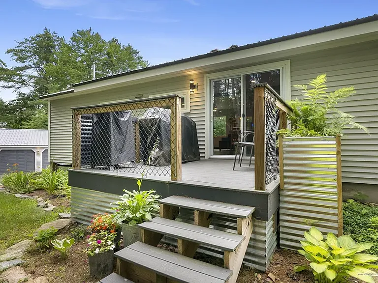 41 Middle Rd — Photo 26
