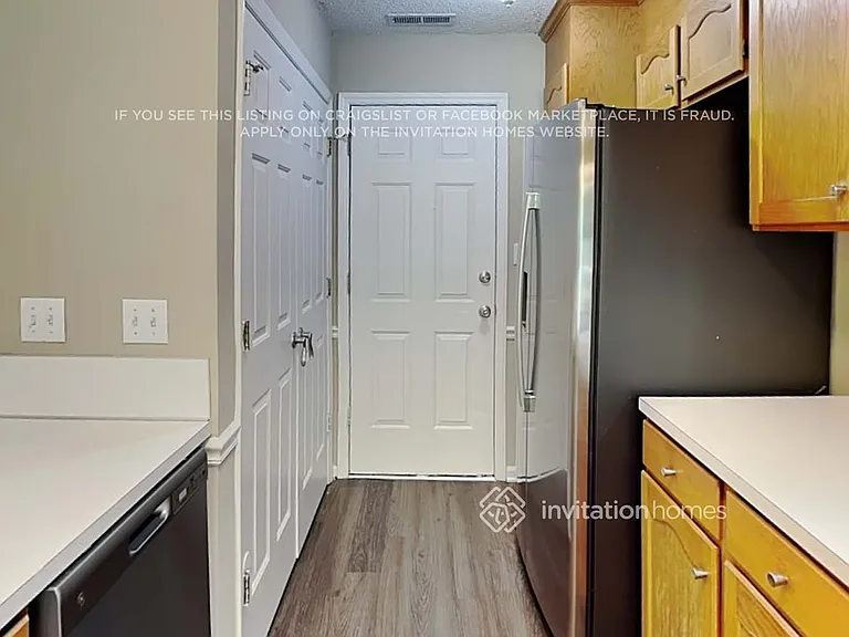 11200 Astoria Dr — Photo 9