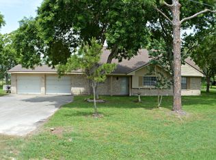63 T Roosevelt Rd, Port Lavaca, TX 77979
