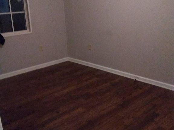 4th image of 805 Splane Dr APT A