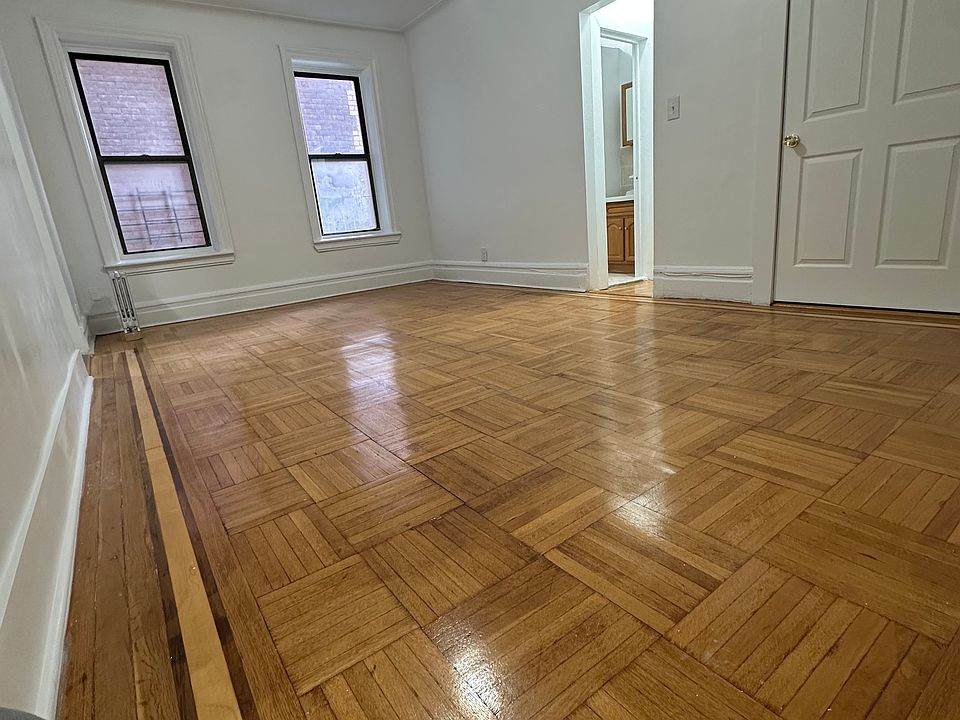 1st image of 49 E 19th St #30