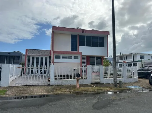17 Al #8, Toa Baja, PR 00949