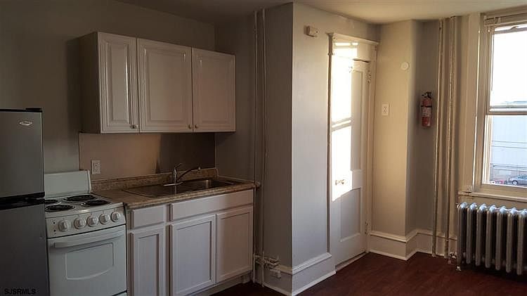 2nd image of 143 S Carolina Ave
