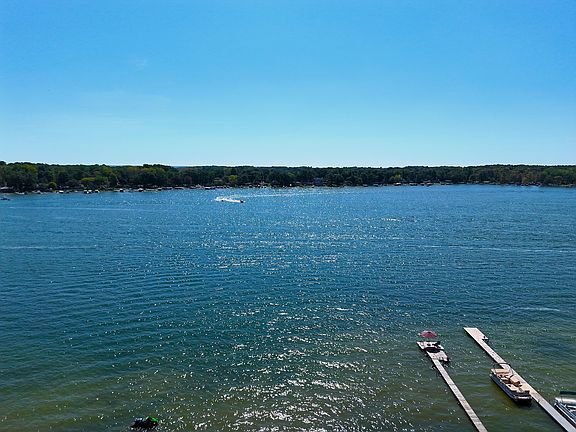 2nd image of 63415 Lakeshore Dr