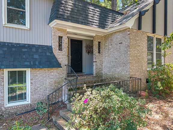 3rd image of 514 Ashland Dr