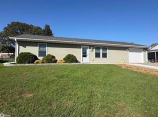 402 Crestview Dr, Le Grand, IA 50142
