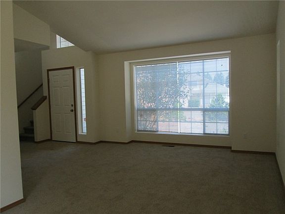 3rd image of 16038 4th Ave S