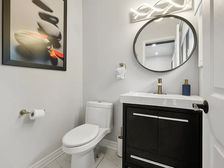 1902 Featherston Dr #1902 — Photo 33