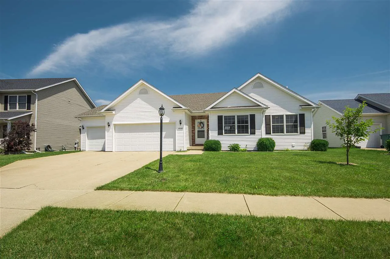 1505 Aspen Dr photo 1