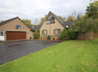 1404 Manitou Rd, Hilton, NY 14468