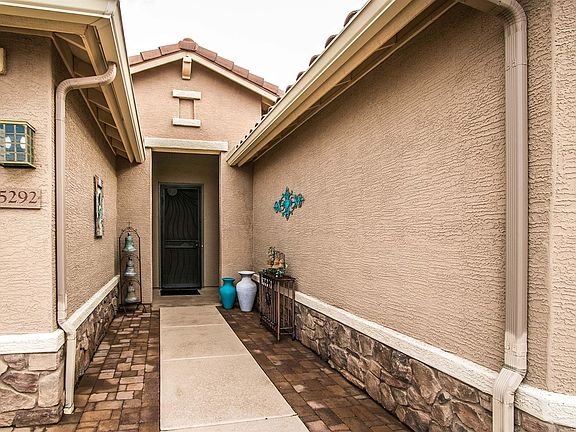 4th image of 5292 N Arrowhead Dr