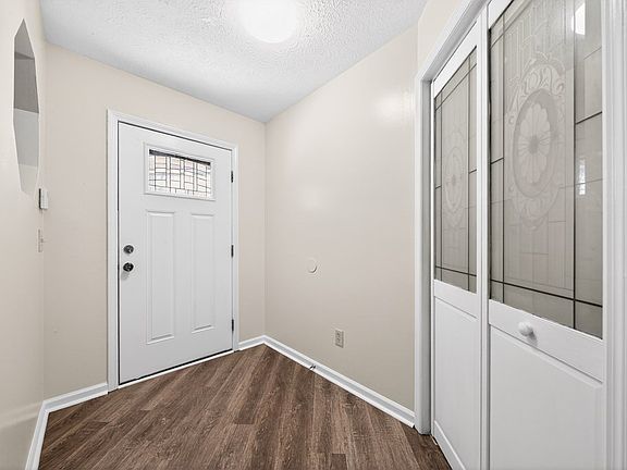 2nd image of 6207 Georgetown Dr