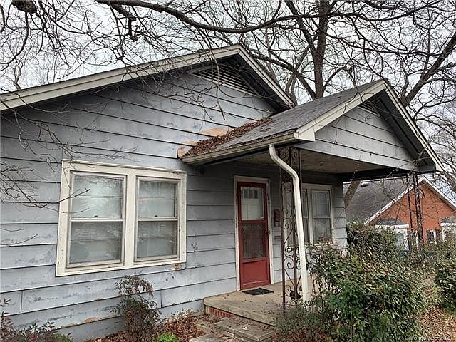 1st image of 430 E Garrison Blvd