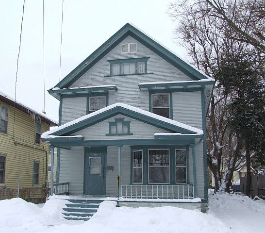 Front view in winter
