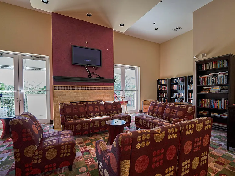 2633 NE 14th Ave #111 — Photo 39