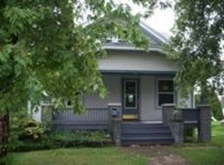 1612 Summer St, Burlington, IA 52601