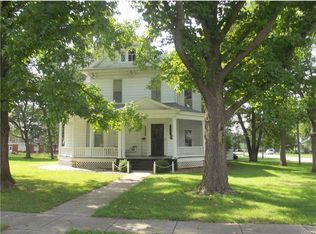 419 N Vine St, Monroe City, MO 63456
