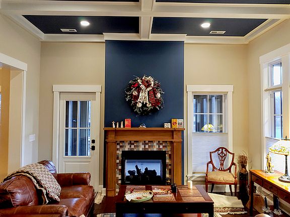 Two sided fireplace