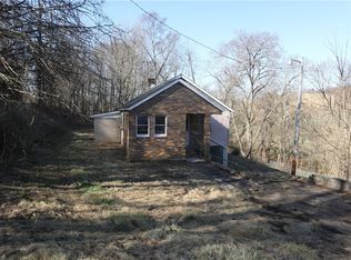 105 Laurel Rd, Daisytown, PA 15427