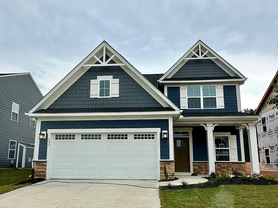 733 Lady Fern Dr
