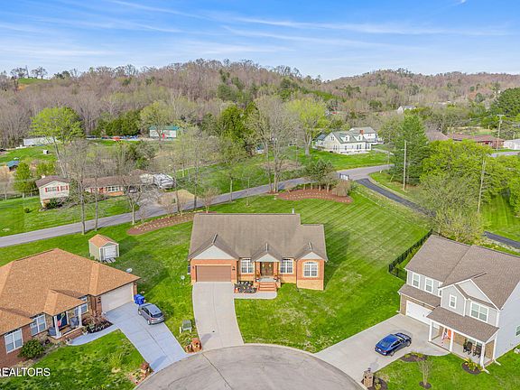 2nd image of 9360 Gabrielle Rd