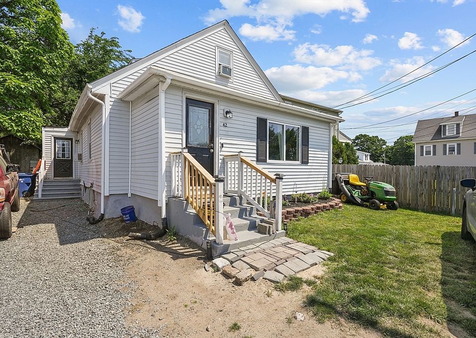 1st image of 42 Taunton Ave