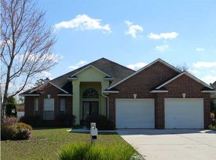 3152 Strathauer Rd, Milton, FL 32583