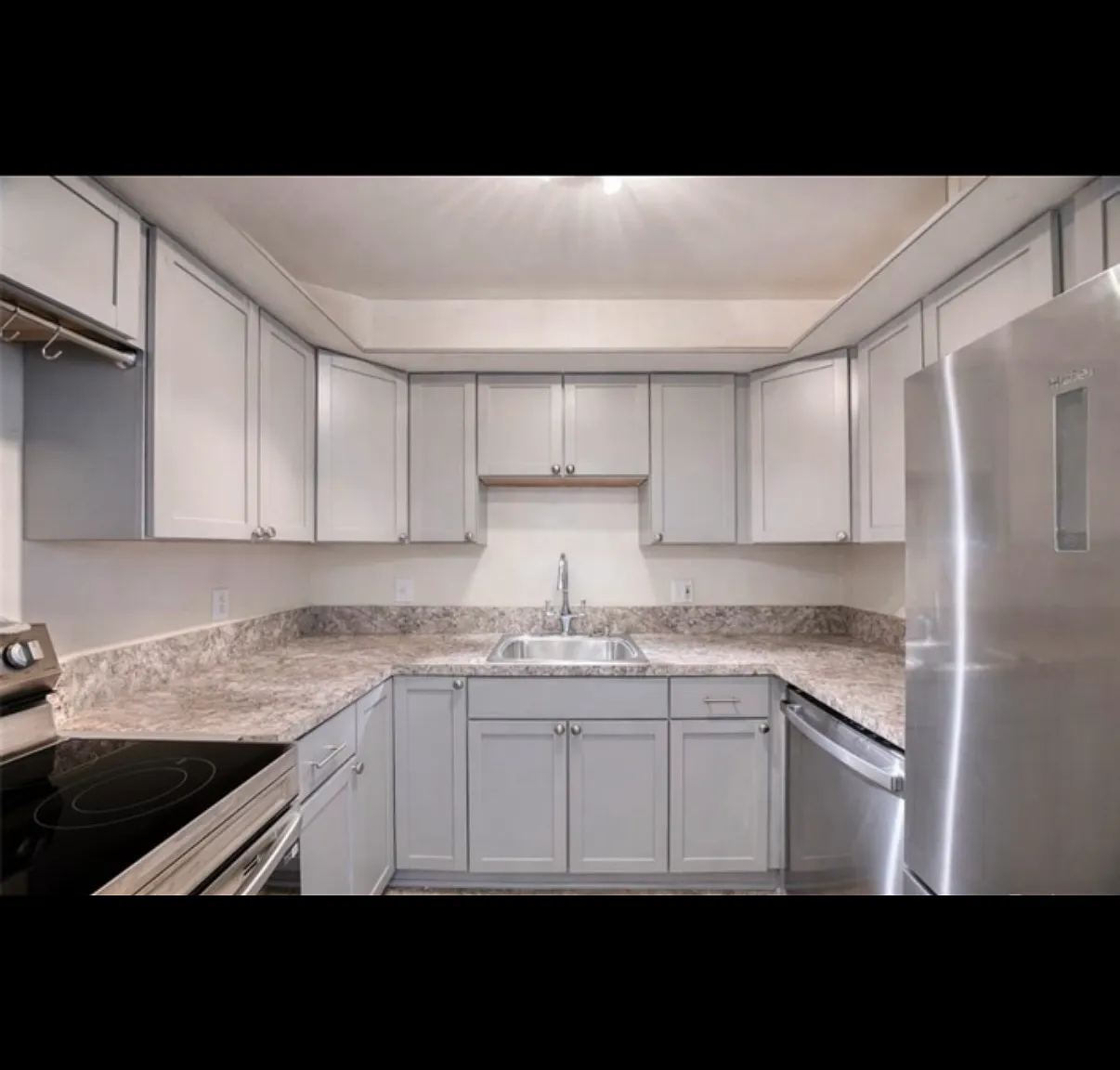 2 bed, 868 sqft, $1,400 — Photo 1