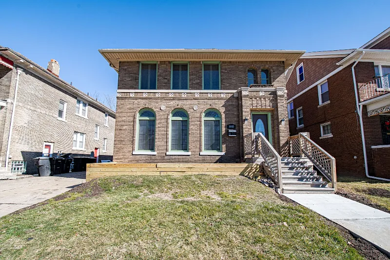 Charming 3 Bed Townhouse in Detroit - $1500/mo — Photo 1