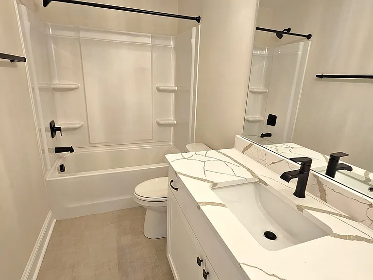 411 Perry Ave #1 — Photo 5
