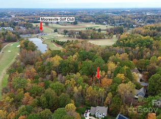 182 Club Dr, Mooresville, NC 28115