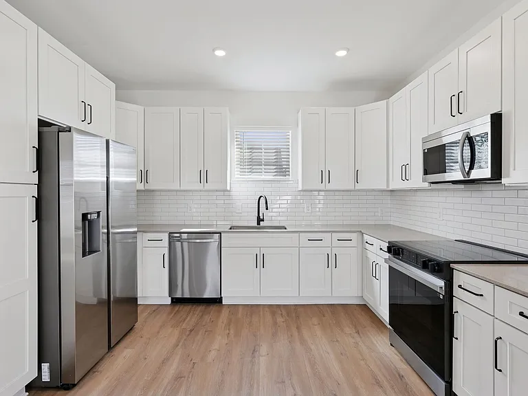 Hamlet Huntersville - Homes & Townhomes for Rent — Photo 18