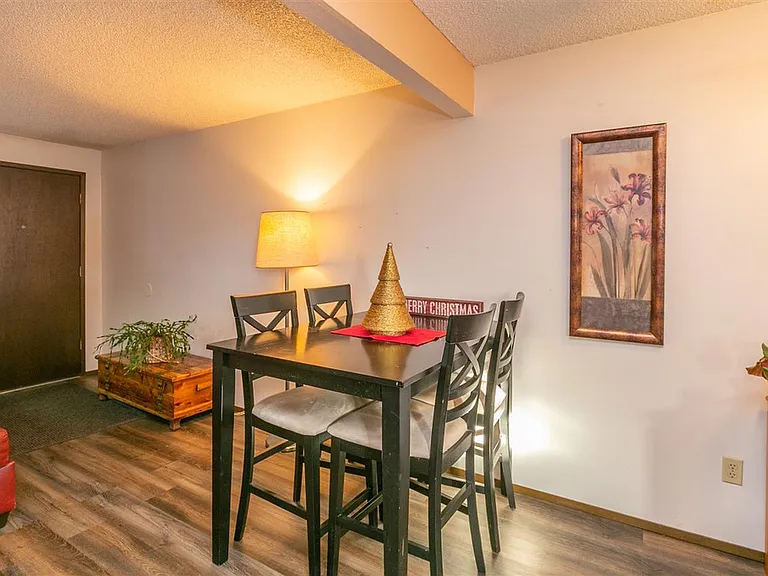 12518 E Boone Ave — Photo 8
