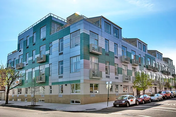 Rented by City Connections Realty | media 3