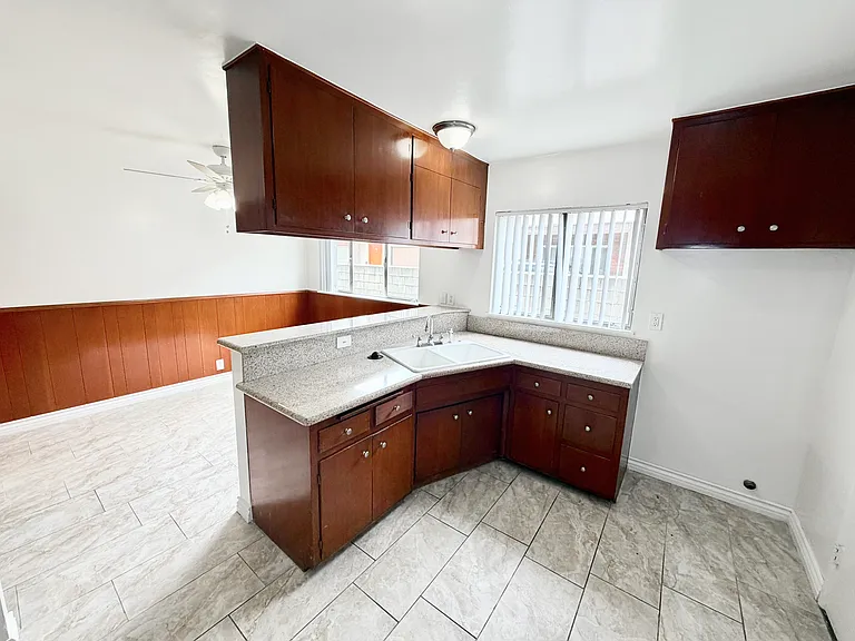 800 Arcadia Ave — Photo 14