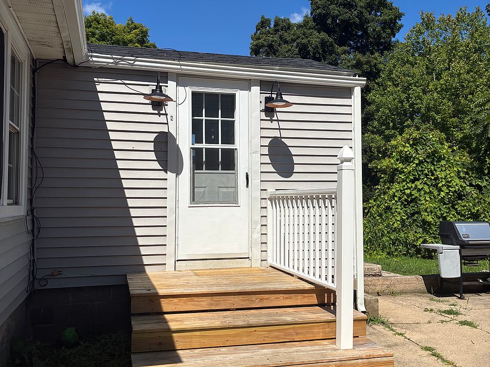 1st image of 93 E Main St #2