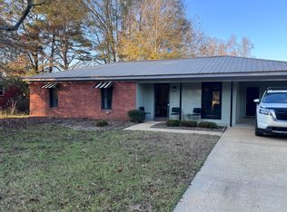 140 Meadowbrook Rd, Plantersville, MS 38862