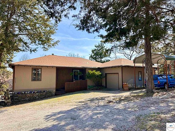 3rd image of 29205 Wicker Rd