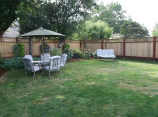 7676 N Chautauqua Blvd, Portland, OR