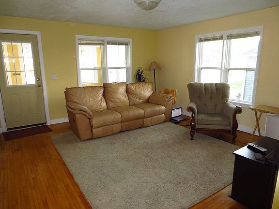 5th image of 1515 Hollister Ave