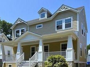 718 S Veitch St, Arlington, VA