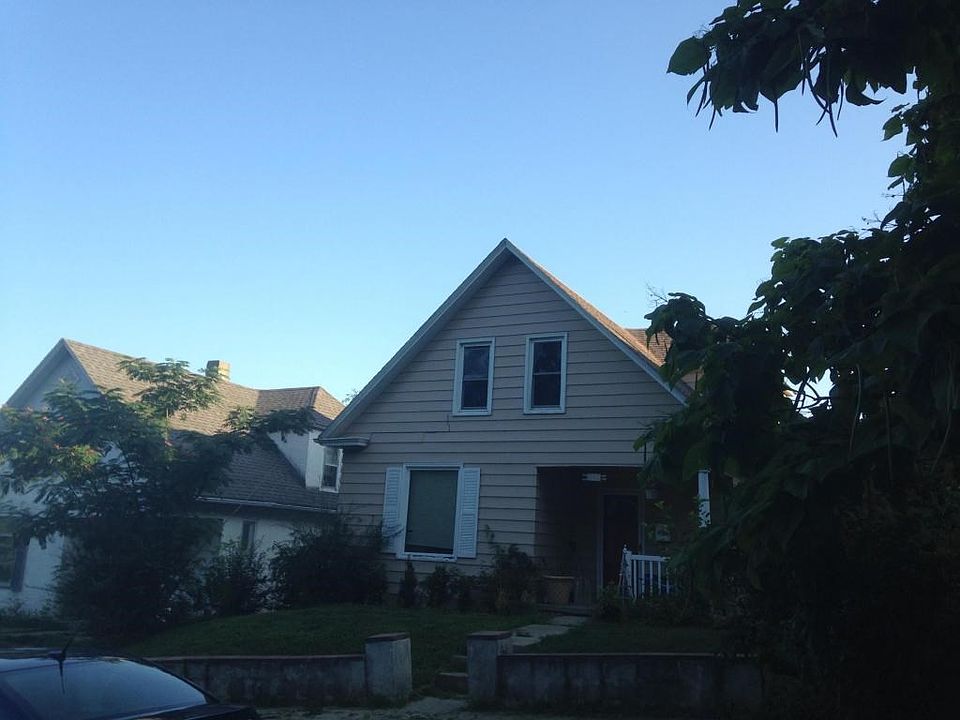1st image of 2911 Penn St