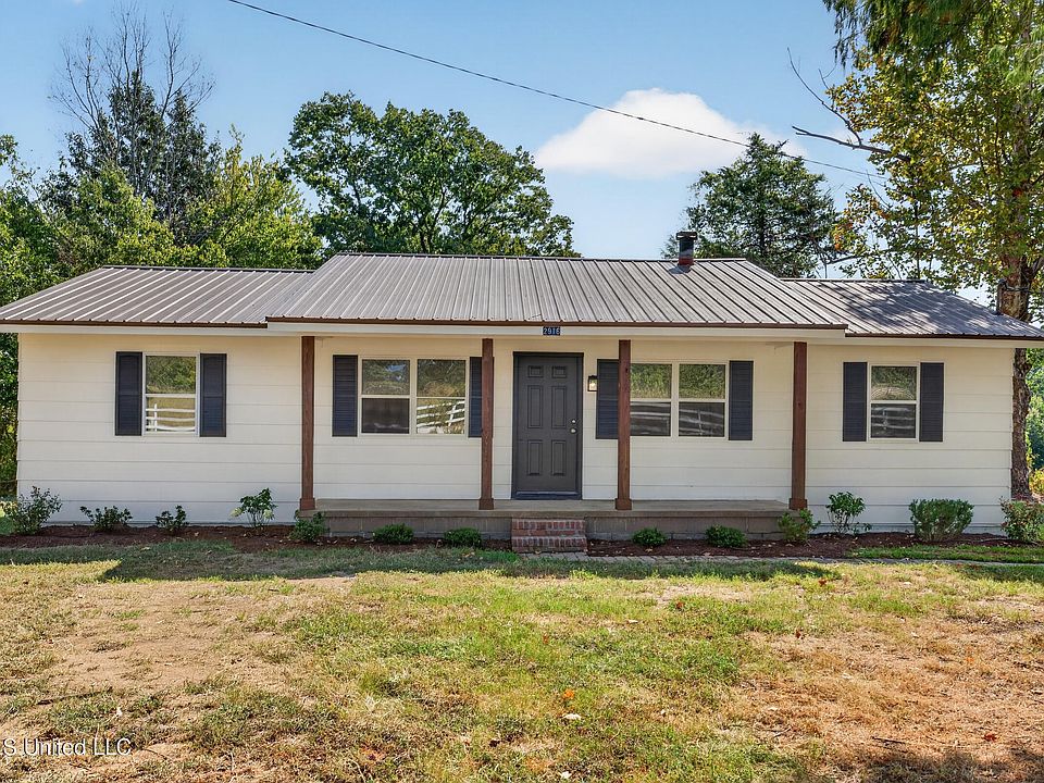 1st image of 2916 Brownlee Rd