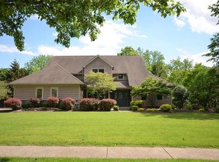 39439 Evergreen Dr, Avon, OH 44011